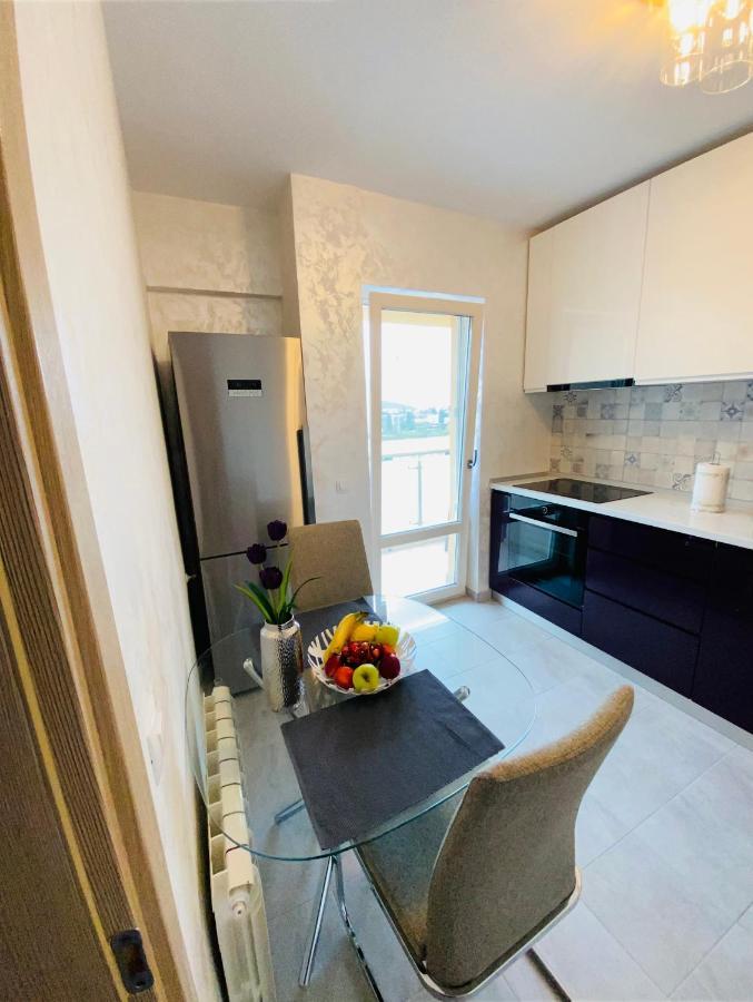 Dina Lux Iasi Apartment Luaran gambar